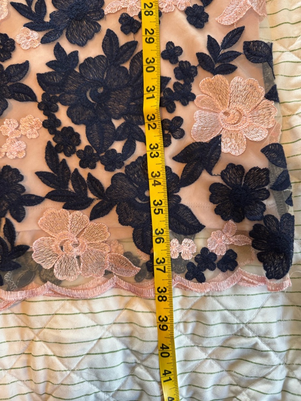 NWOT Roz & Ali Pink Midi Dress with Navy Floral Appliqué - Picture 6 of 7